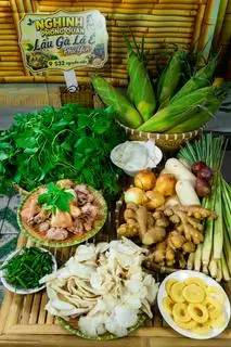 Hình ảnh Lẩu gà lá é nhỏ - 2 người