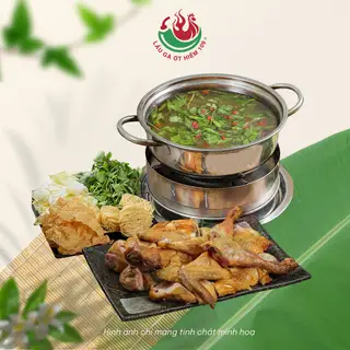 Lẩu Gà Ớt Hiểm - Gà Ta Thả Vườn nguyên con (Gà chiên) - 334.000 ₫ tại Lẩu Gà Ớt Hiểm 109 - Lê Văn Duyệt