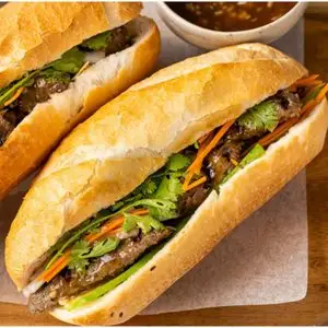 Bánh mì bò ngon - 32.000 ₫ tại Hello Burger - Hamburger & Bánh Mì - Điện Biên Phủ