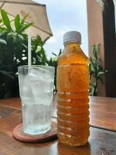 Nước sâm bông cúc hạt chia - 20.000 ₫ tại Quán Chay Khai Tâm Veretarian Food - Ung Văn Khiêm