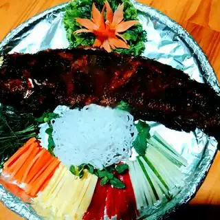 Hình ảnh Cá quả nướng cuốn bánh tráng