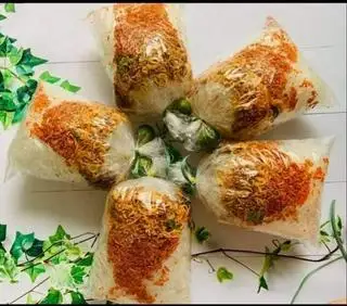 Hình ảnh Set Bánh Tráng Trộn Thập Cẩm Kèm Sốt Trộn