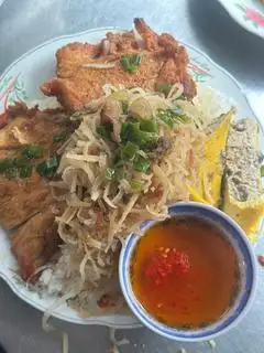 Hình ảnh cơm sườn chả