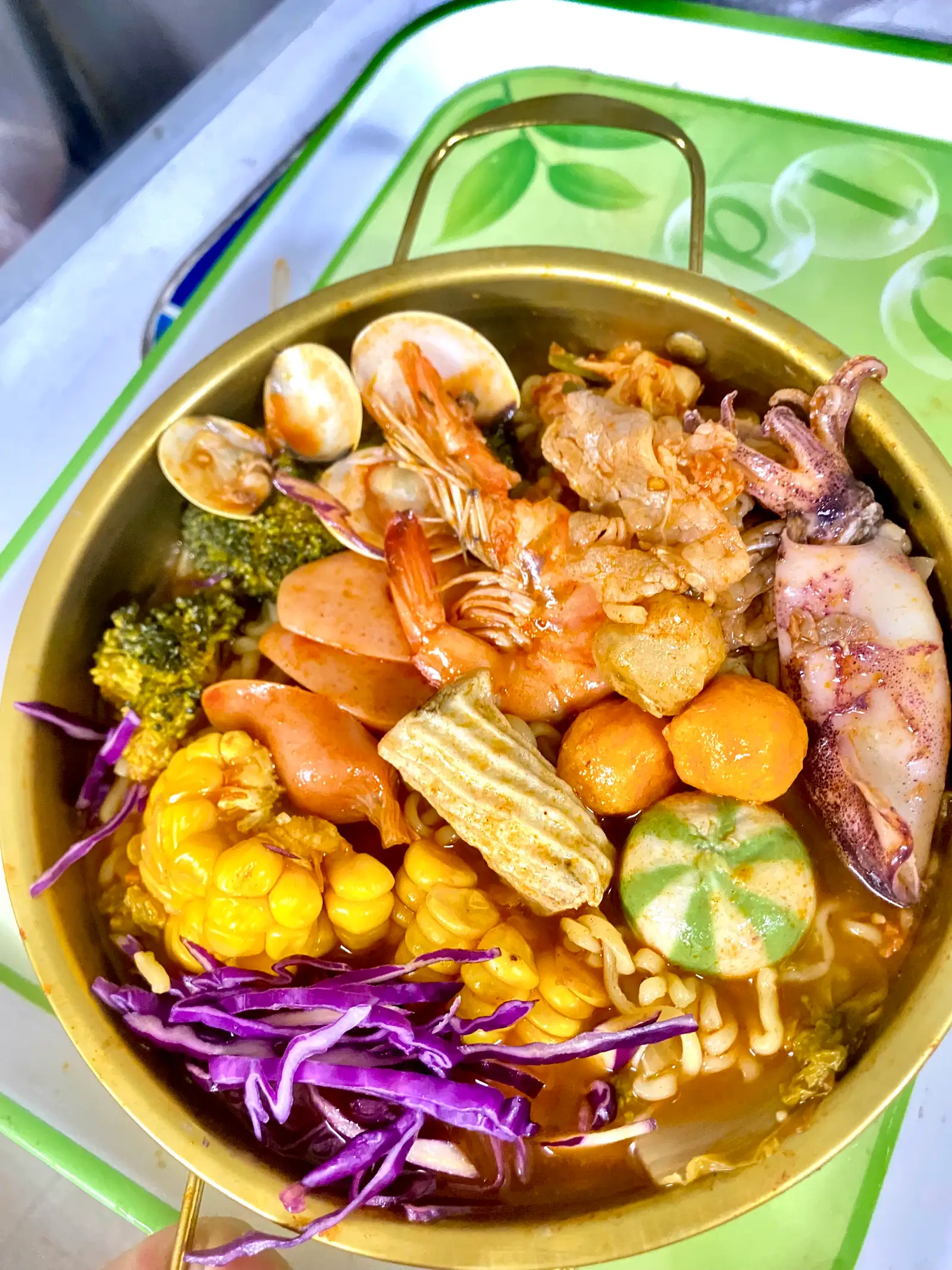 Hình ảnh Mỳ cay  xúc xích 