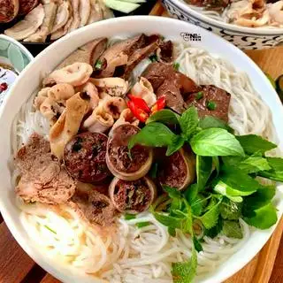 Hình ảnh Bún lòng thẩm cẩm