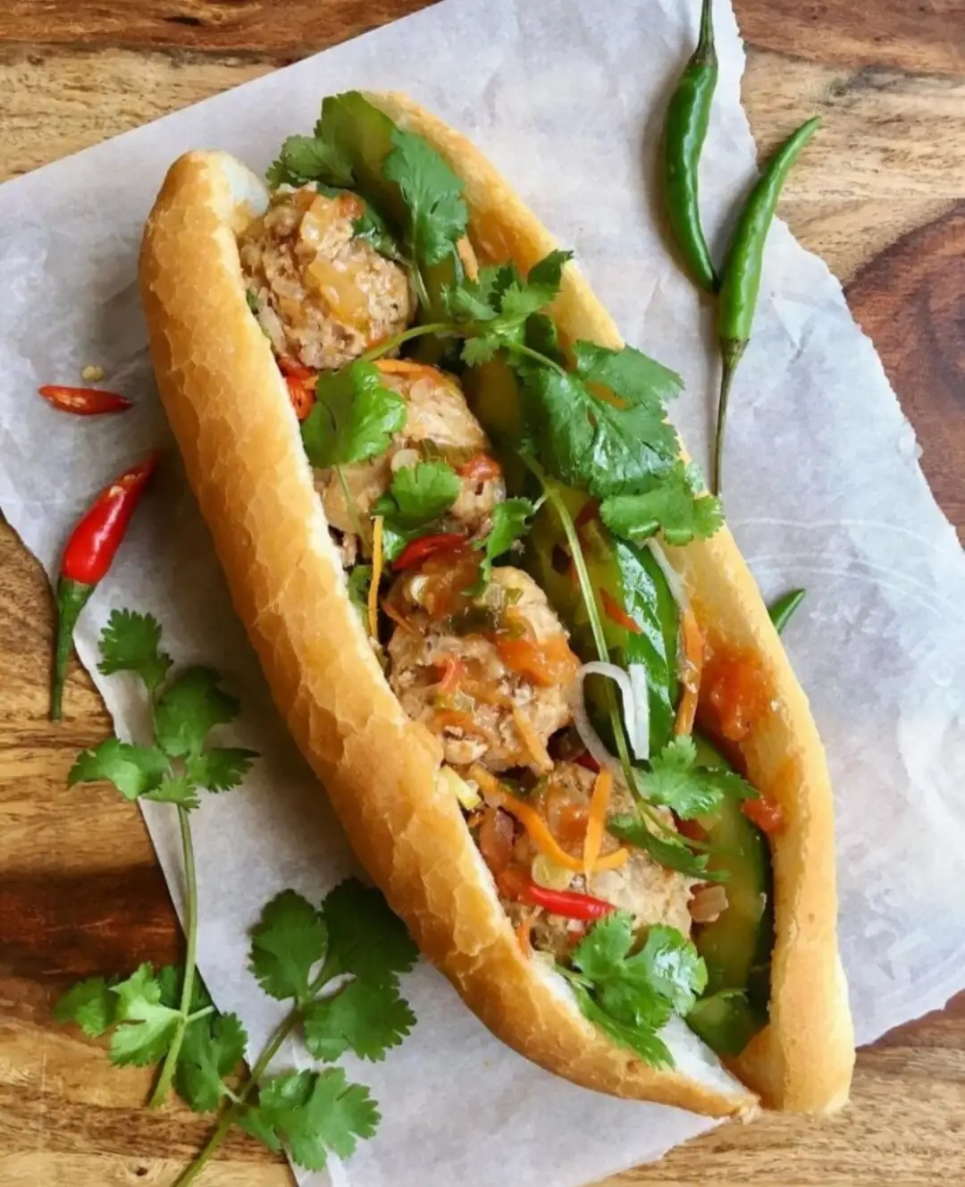 Bánh Mì Kẹp Xíu Mại + Bì - 32.000 ₫ tại Kim Ngọc - Bánh Mì Xíu Mại - Nguyễn Văn Đậu