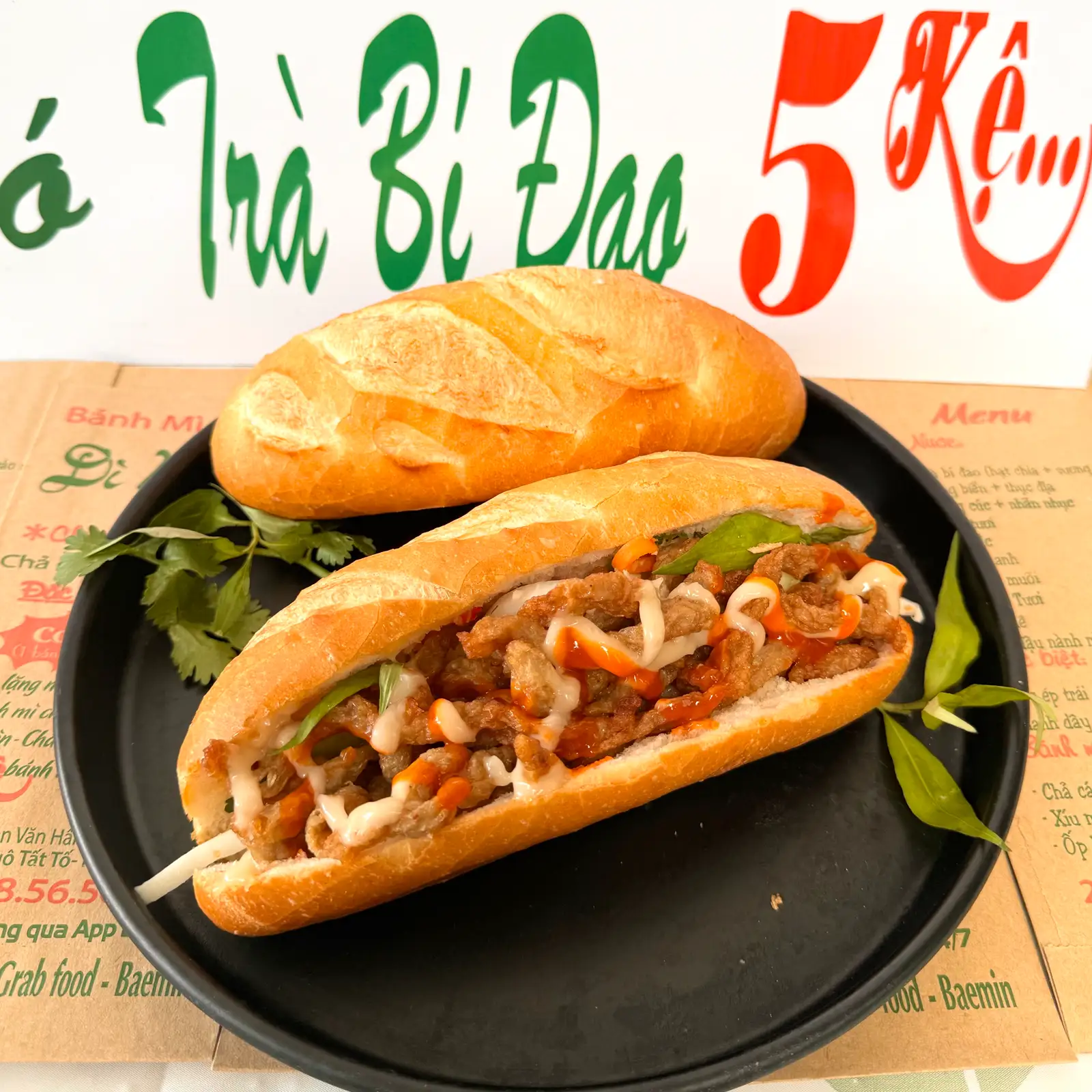 Bánh mì chả cá nóng Nha Trang - 46.000 ₫ tại Trà Bí Đao Kệ - Trà Sâm Bí Đao & Bánh Mì Chả Cá Nóng - Ngô Tất Tố