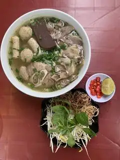 Hình ảnh Bún bò Huế đặc biệt