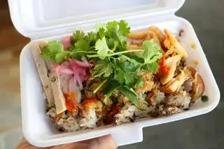 Xôi mặn - 32.000 ₫ tại Bánh Mì Hà Nội Anh Thư - Nguyễn Kiệm