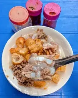 Hình ảnh Cháo thịt băm - sụn + quẩy