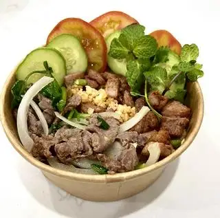 Cơm thố bò - xá xíu - 65.000 ₫ tại Cơm Thố Be Be - Cơm Văn Phòng - Chung Cư Bộ Công An