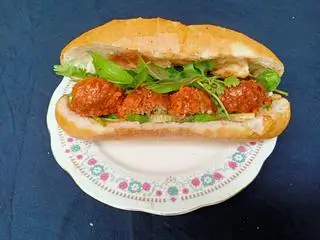 Bánh mì xíu mại - 28.000 ₫ tại Bánh Mì Thịt Nướng - Nguyễn Trọng Tuyển 