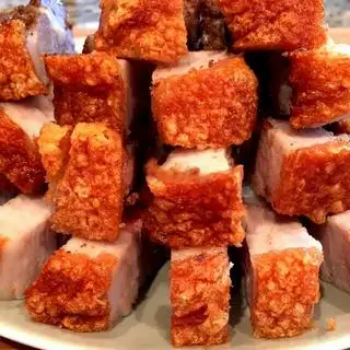 Heo quay thêm - 20.000 ₫ tại Lẩu Cô Tiên - Bún Mắm & Bún Thái - Trương Thị Hoa