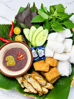 Hình ảnh Bún đậu chả ốc 