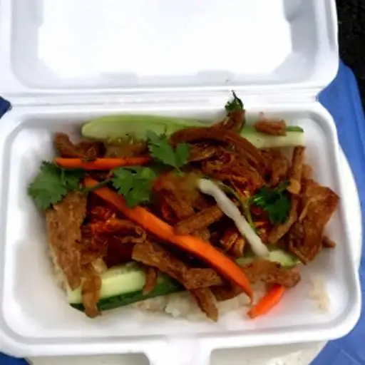 Xôi chay Hộp Nhỏ - 30.000 ₫ tại Quán Chay Ngọc Thảo - Bánh Mì, Xôi & Hủ Tiếu - Trương Hoàng Thanh