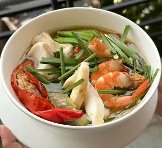 Bún mắm (Tô đặc biệt) - 119.000 ₫ tại Bún Mắm Miền Tây Sáu Nga - Phan Văn Hân