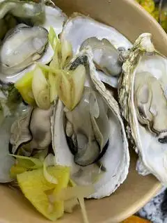 Hình ảnh Hào hấp sả gừng lá chanh 