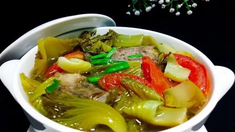 Hình ảnh Hộp Canh Cải Chua Thịt Bằm