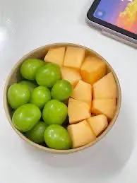 Hình ảnh dưa vàng Mai Hương, nho sữa Hàn 