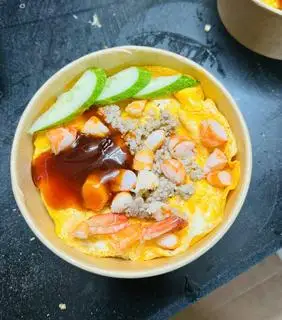 Hình ảnh 2 Cơm Tôm Thịt Bằm Chả Cá Phủ Trứng Ngon + 2 Canh Rong Biển