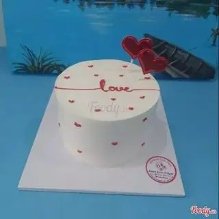 Hình ảnh Love TrT TT nhí - bánh kem sữa tươi ít ngọt 12cm