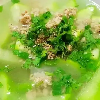 Hình ảnh Canh bí xanh thịt bằm 