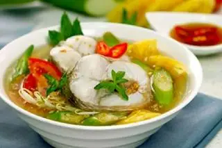 Canh chua cá lóc,cá hú - 50.000 ₫ tại Cơm Bình Dân 368 - Nguyễn Kiệm