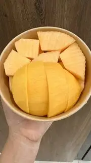 Hình ảnh xoài chín + dưa vàng ( box 500g)
