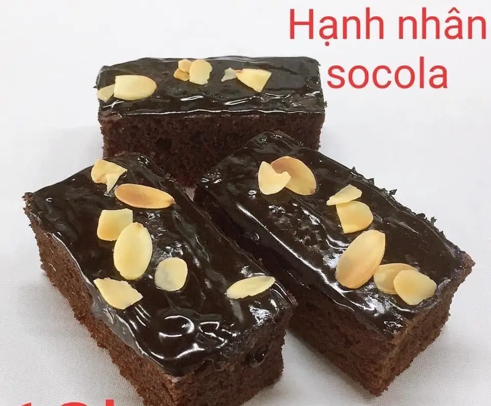 Hạnh nhân socola - 29.000 ₫ tại Thiên Thanh Bakery - Lương Định Của