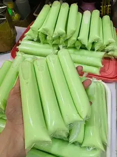Sâm Dứa Sữa - 6.000 ₫ tại Kem Store - Yaourt & Bánh Tráng - Nguyễn Công Trứ