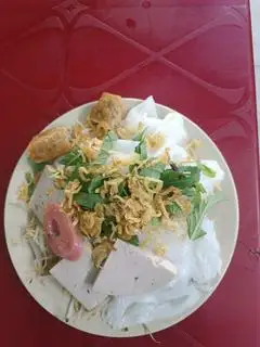 bánh ướt  - 40.000 ₫ tại  Bánh Cuốn 205 - Nguyễn Văn Nghi