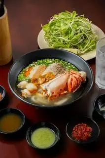 Bánh canh thập cẩm - 57.000 ₫ tại Bánh Canh Càng Cúm Nhựt Tân - Trần Quang Diệu