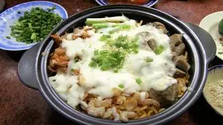 Hình ảnh Mỳ trộn 5 viên phô mai