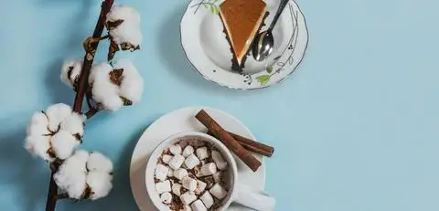 Hình ảnh Bánh Gia Đình - Flan Gato - Cách Mạng Tháng 8