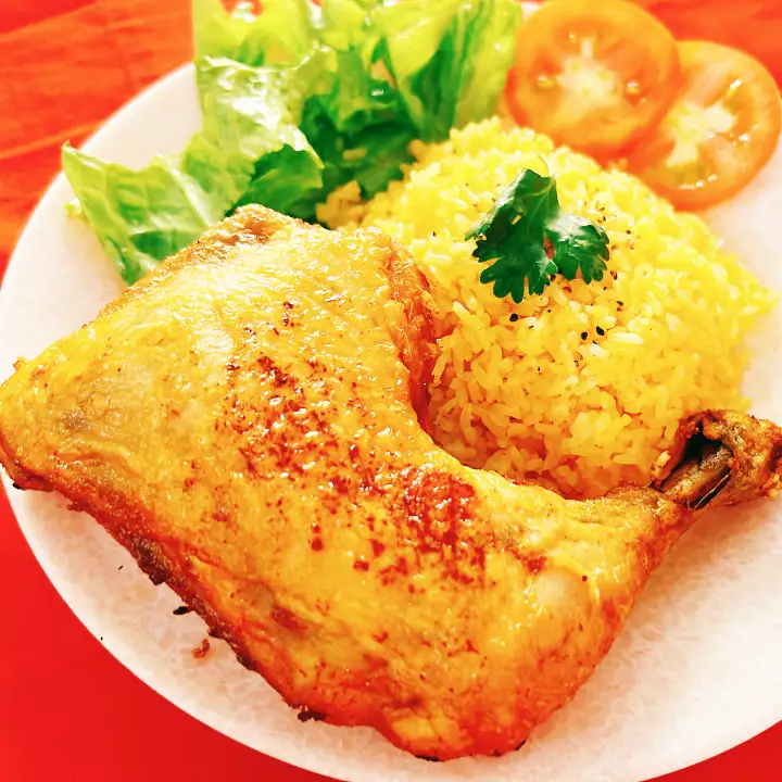 Cơm Gà Xối Mỡ Góc Tư Đùi - 62.000 ₫ tại Cơm Gà Xối Mỡ & Cơm Gà Mắm Tỏi - Phón Ký - Điện Biên Phủ