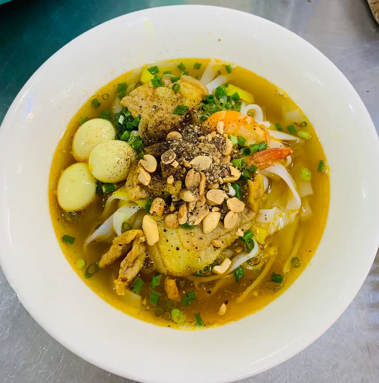MÌ QUẢNG TÔM THỊT TRỨNG CÚT  - 59.000 ₫ tại Mì Quảng & Bún Bò Huế - Kinh Dương Vương