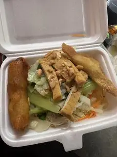 Bún gạo + mì xào chay - 35.000 ₫ tại Ăn Chay Hong - Hồ Thị Kỷ