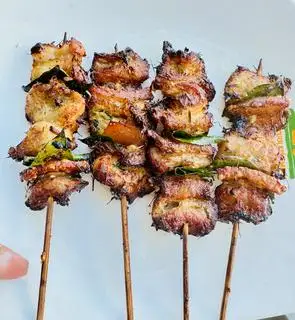 Hình ảnh Thịt lợn xiên