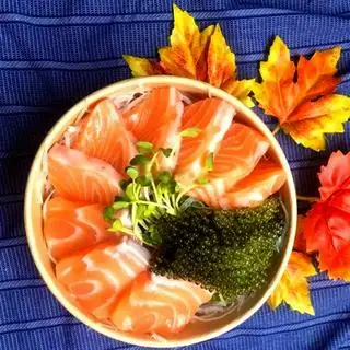 Sashimi cá hồi - 150gr ( 9-10 miếng) - 199.000 ₫ tại Sushi T&T - Cá hồi và Sashimi - Hồng Đức