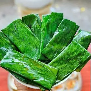 1 bánh nậm sống - 10.000 ₫ tại Bánh Bột Lọc Nhà Làm Thanh Dung - Trần Nhân Tôn