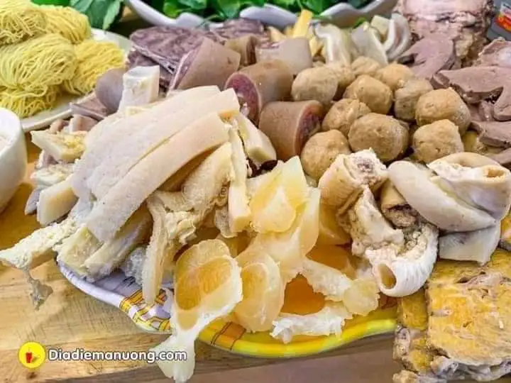 Hình ảnh LẨU THẬP CẨM + ĐUÔI 3-4 NGƯỜI