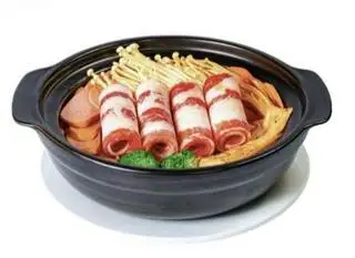 Mỳ cay bò kim chi  - 73.000 ₫ tại Tiệm Tokbokki - Hoa Mùa Hè - Dương Quảng Hàm