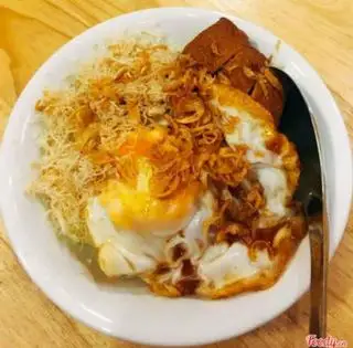 Hình ảnh Xôi pate, trứng ốp la