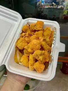 Hình ảnh Gà viên chiên lắc phomai