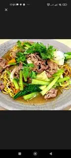 miếng trộn bò phủ trứng - 89.000 ₫ tại Cơm Gà Mắm Gừng & Mì Trộn - Điện Biên Phủ