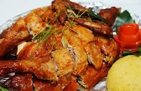 Gà Nướng Lu - Lá Chanh(kèm 5 bánh bao) - 239.000 ₫ tại Gà Nướng Lu A Sơn - Cách Mạng Tháng 8