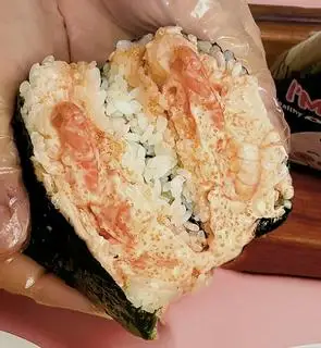 Hình ảnh Cơm Nắm Tôm + Trứng Cá Mayo