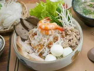 Hình ảnh Hủ tiếu nước đặc biệt