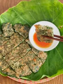 Hình ảnh Trứng gà rán ngải cứu