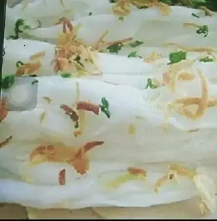 Bánh ướt thêm - 20.000 ₫ tại Bánh Cuốn Hà Nội - 23 Hồ Thị Kỷ